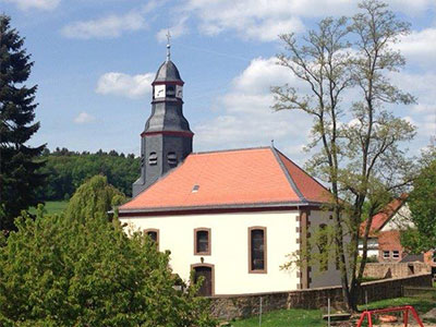 Kirche und Kindergarten Kachel